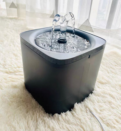 Fuente cuadrada para mascotas 2L (Modelo WF070)