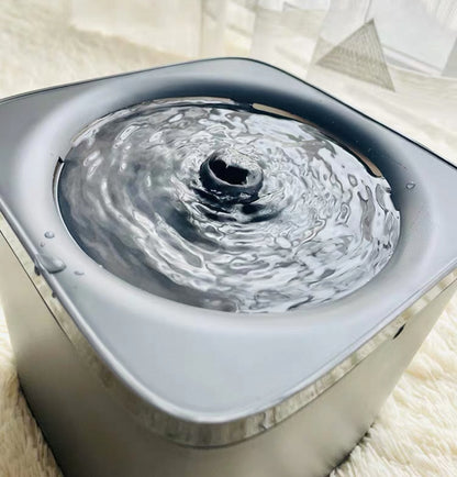 Fuente cuadrada para mascotas 2L (Modelo WF070)