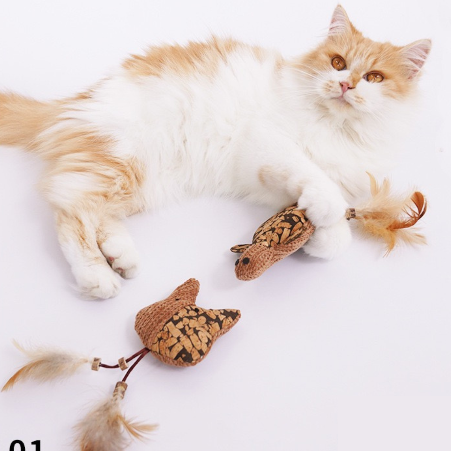 Juguete para gatos forma animales con plumas y olor a catnip