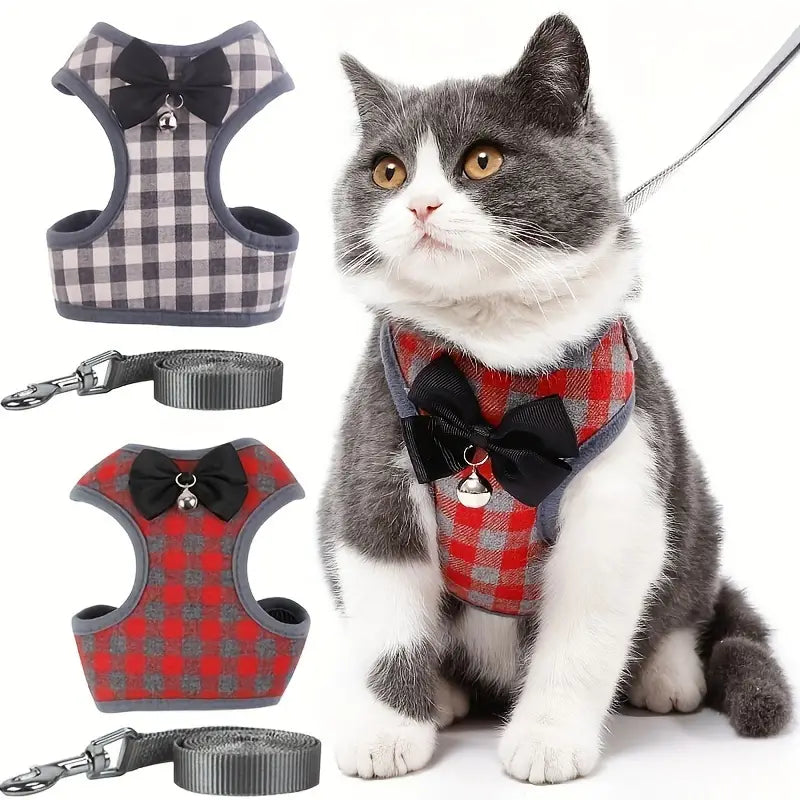 Pechera elegante de cuadros con lazo para gatos