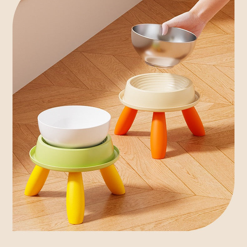 Plato de plastico elevado de tres patitas