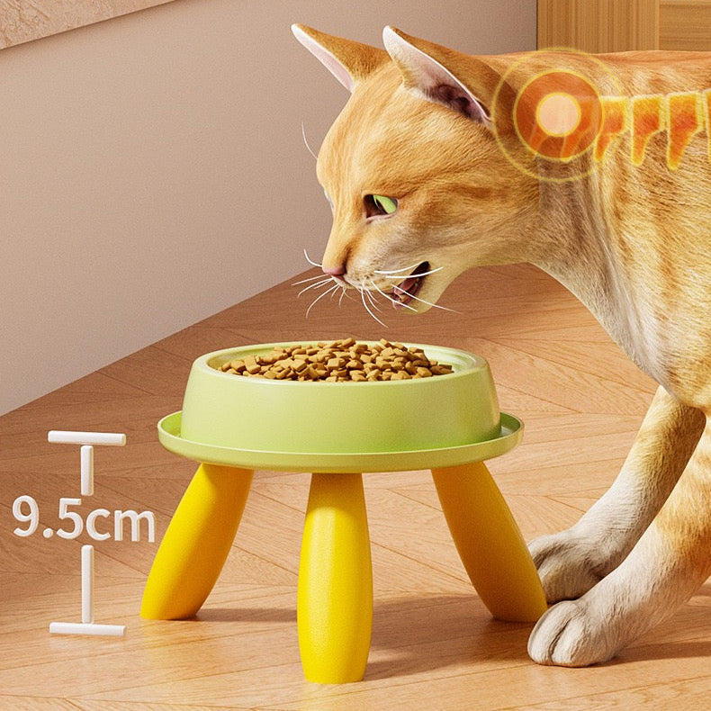 Plato de plastico elevado de tres patitas