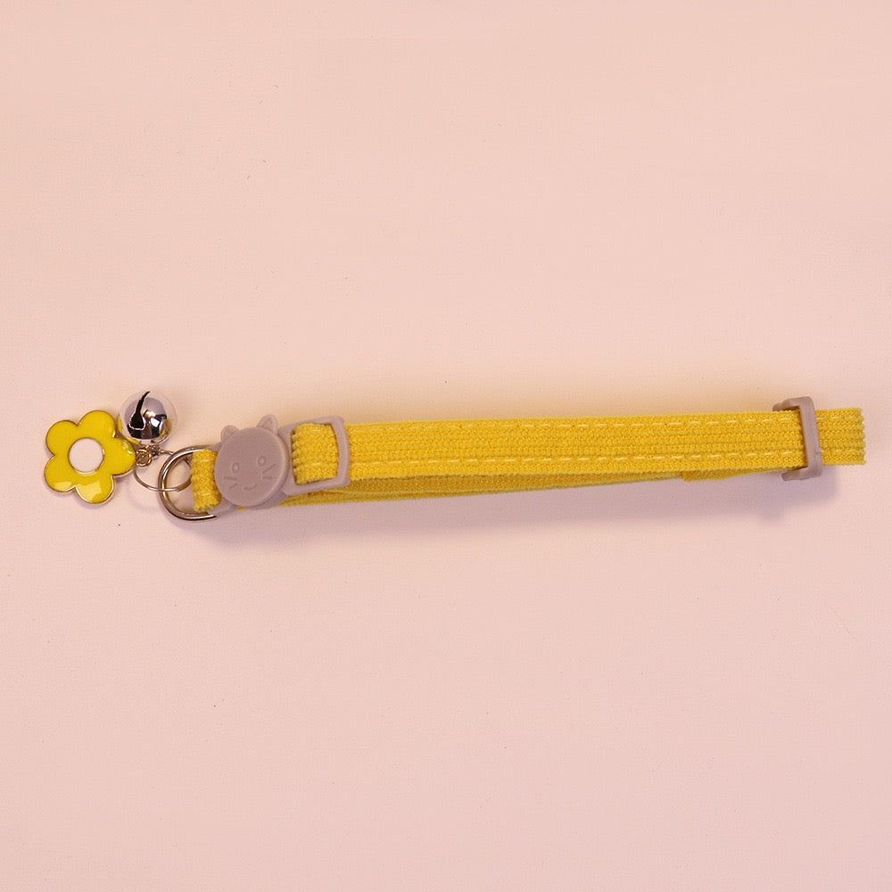 Collar para gatos con dije de flor
