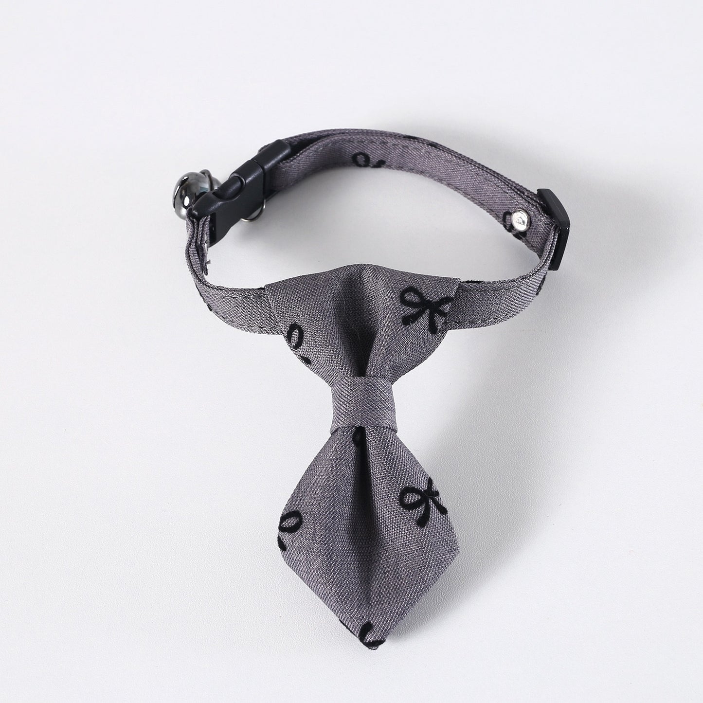 Collar con corbata para mascotas pequeñas