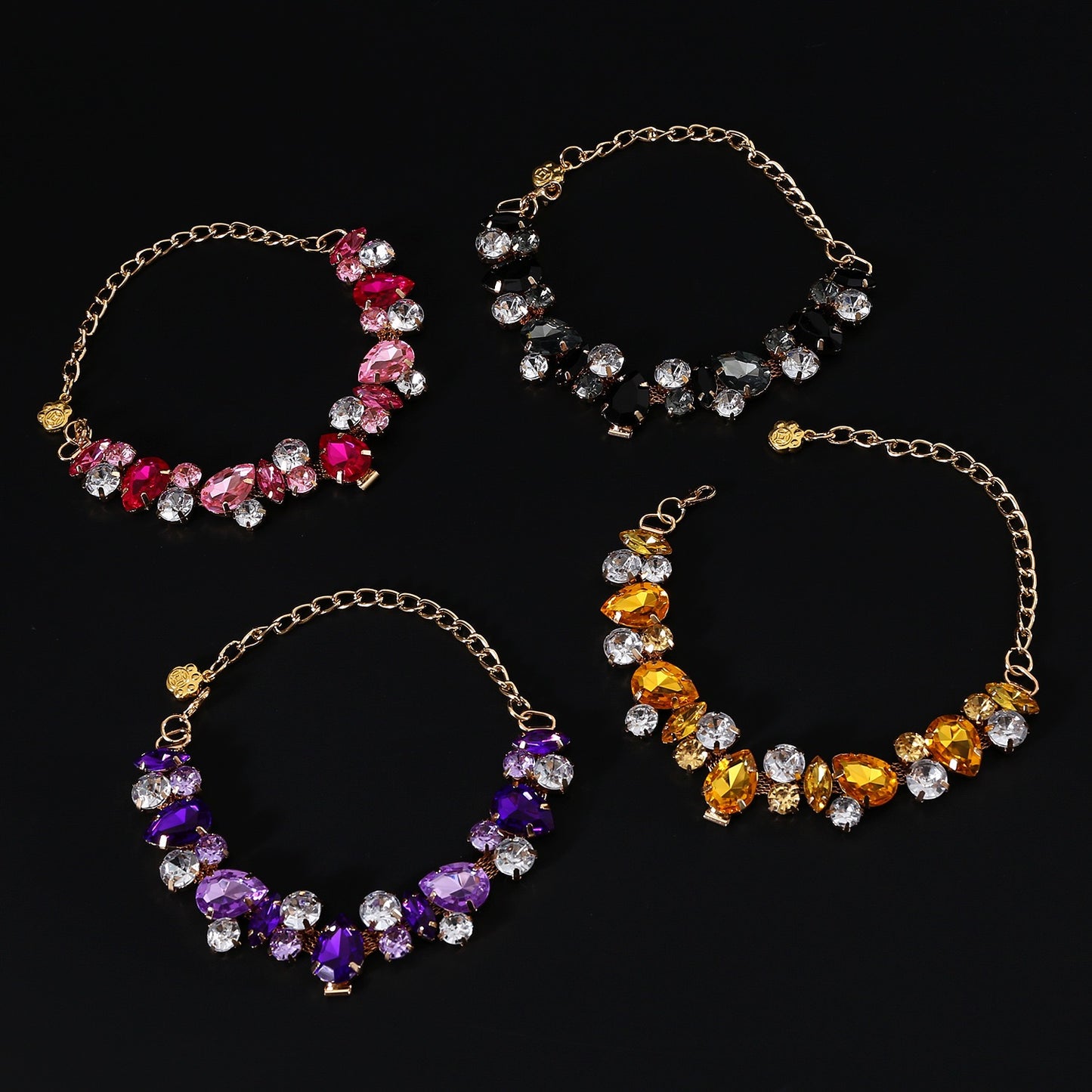 Collar brillante de piedra de colores para mascotas