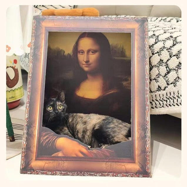 Rascador de cartón para gatos estilo monalisa triangular