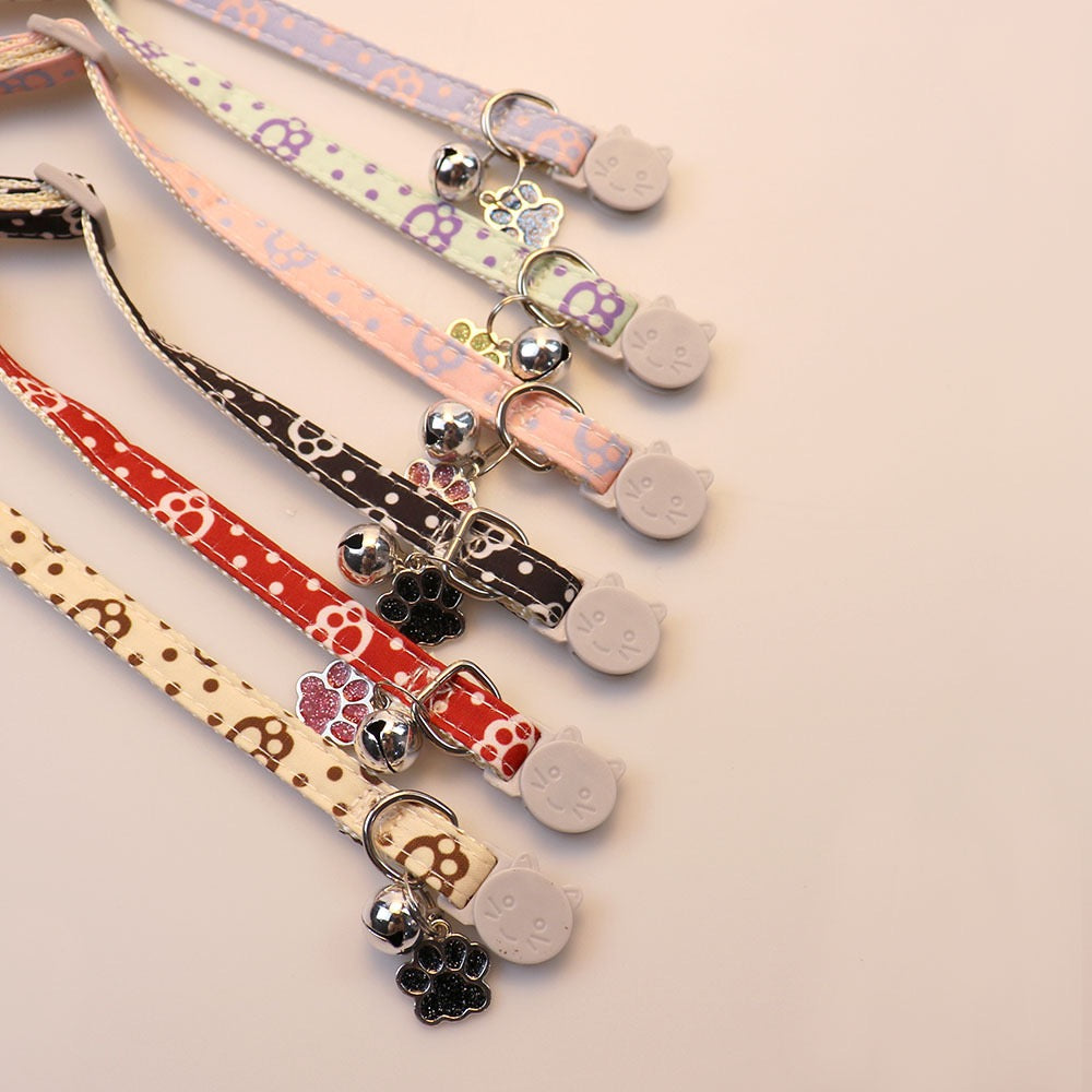 Collar para gatos con dije de huellita