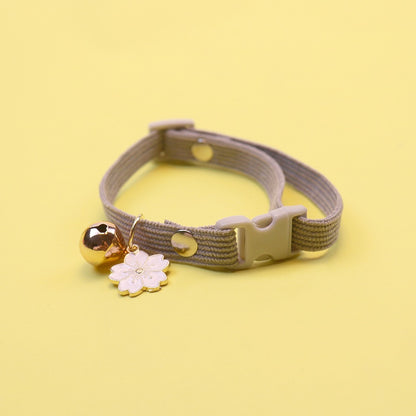 Collar para gatos con dije de flor