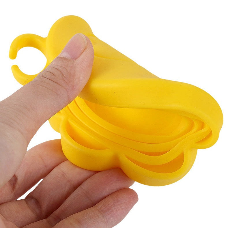 Tapa de lata de goma forma de huellita