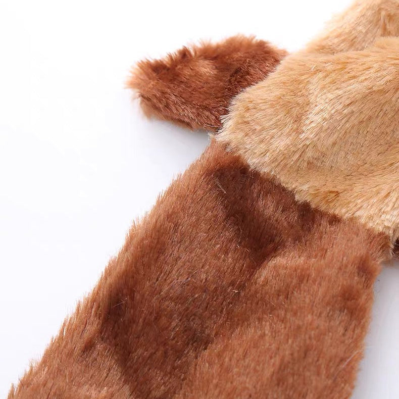 Juguetes de peluches variados para perros