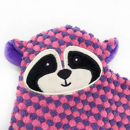 Juguetes de peluches variados para perros