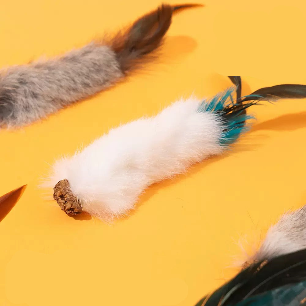 Juguete para gatos con olor a conejo