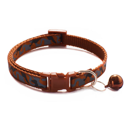 Collares estilo militar para gatos