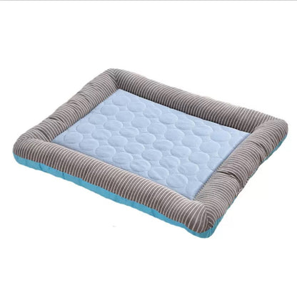 Cama fresca acolchada para mascotas