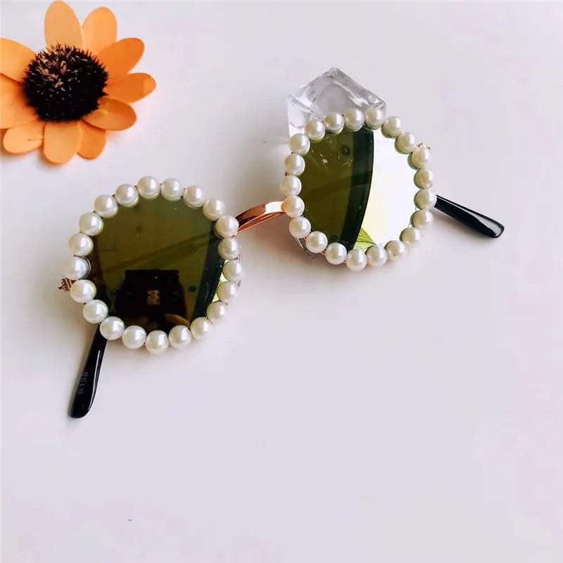 Lentes de sol con perlas para mascotas